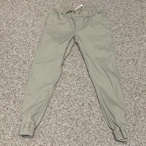 Levis Khaki joggers YL